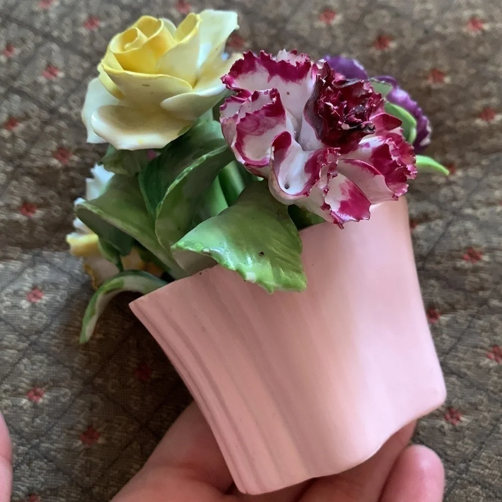 Vintage Staffordshire floral bouquet bone china England pink vase